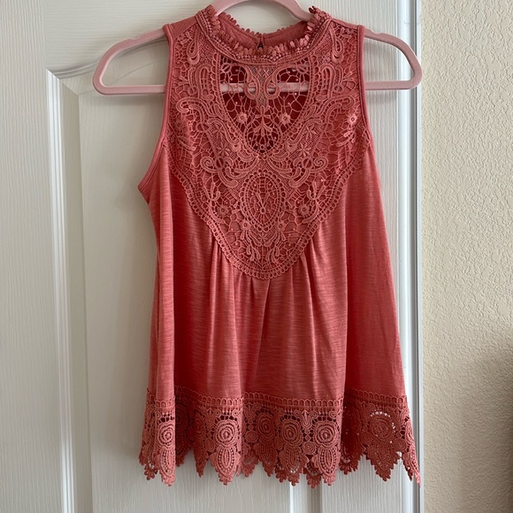 Sz S. Sleeveless top. Color is close to coral or peach. - Picture 1 of 3